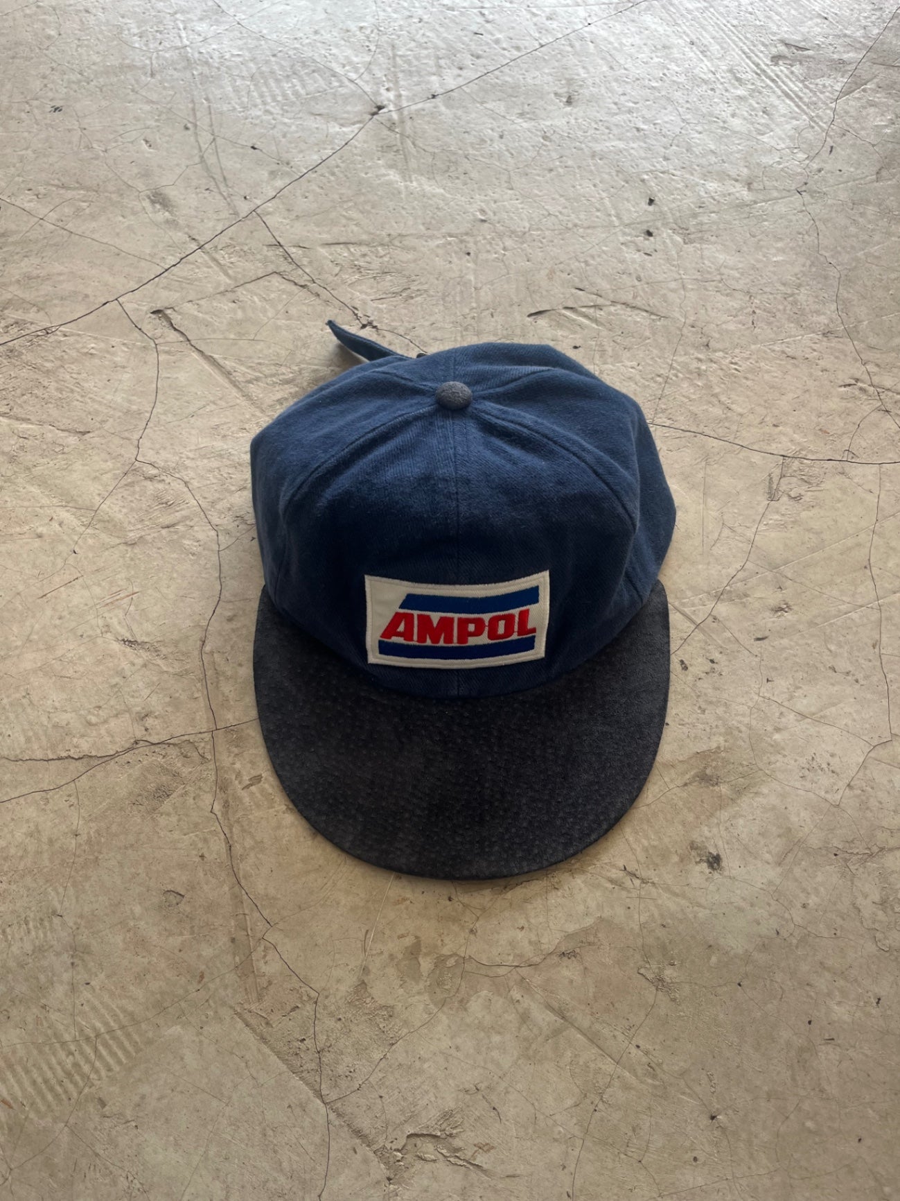 Ampol Cap