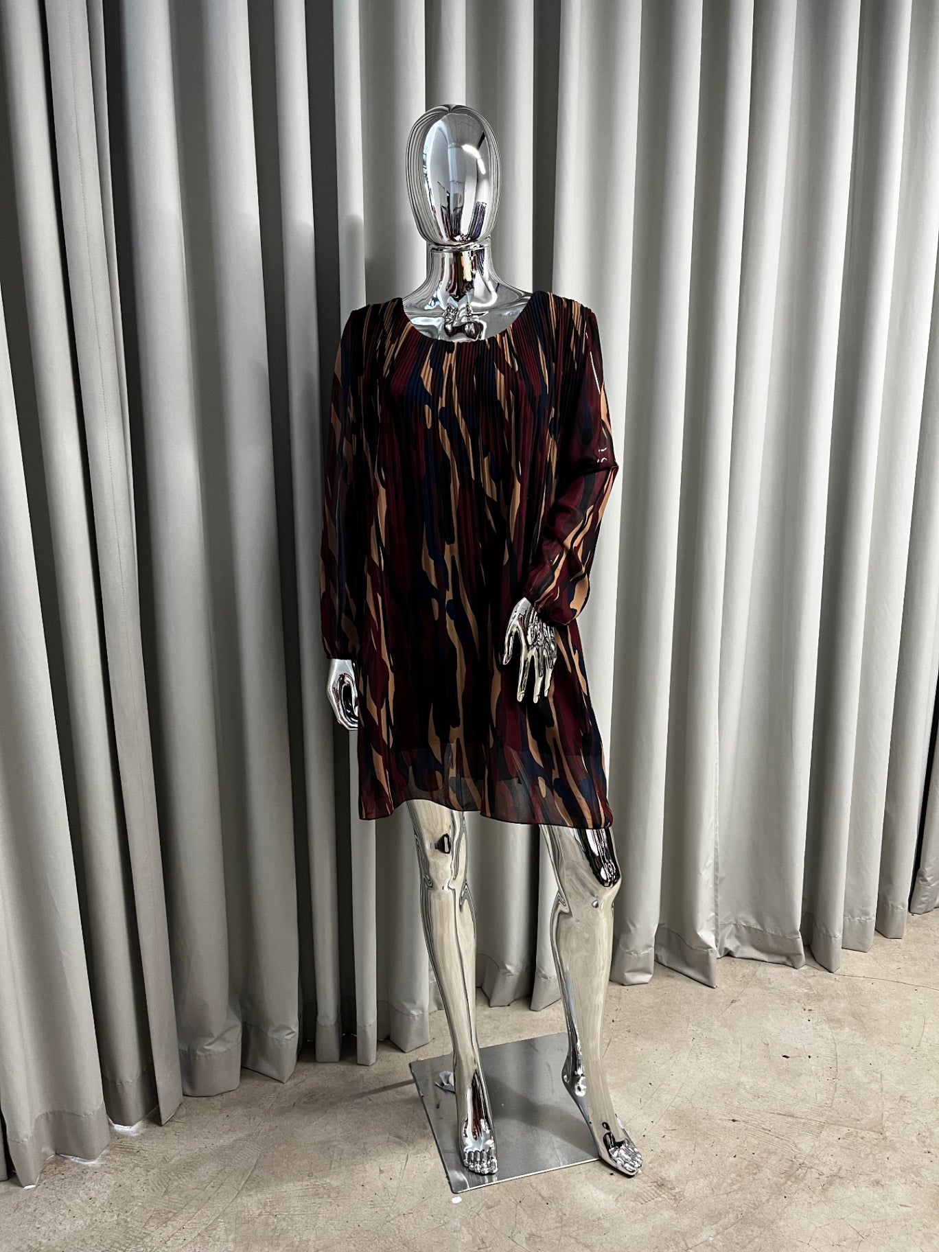 J&L Pleated Midi Dress