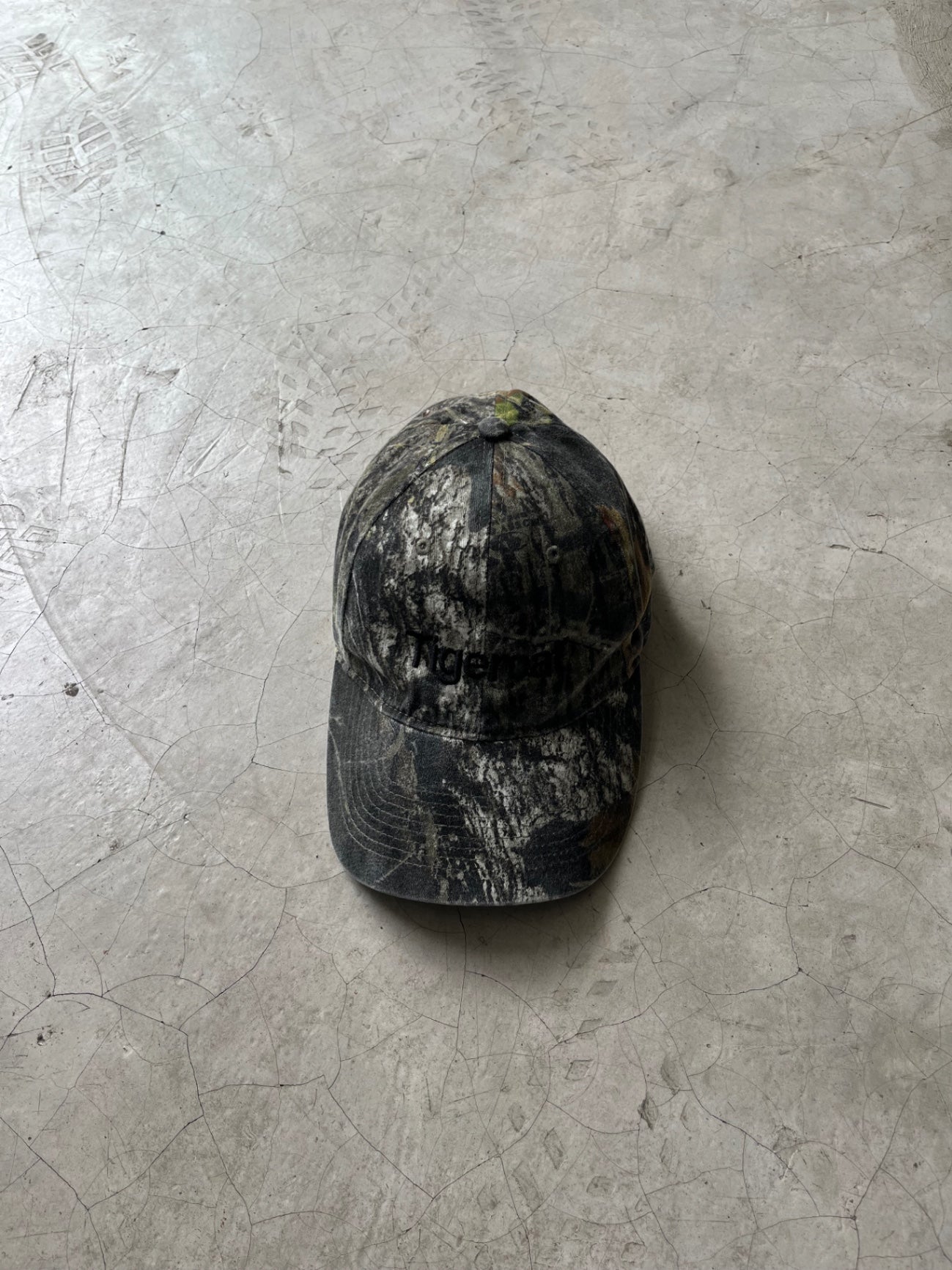 Predator Tigercat Cap