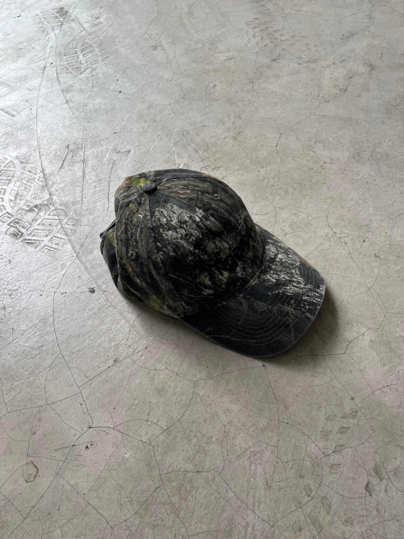 Predator Tigercat Cap