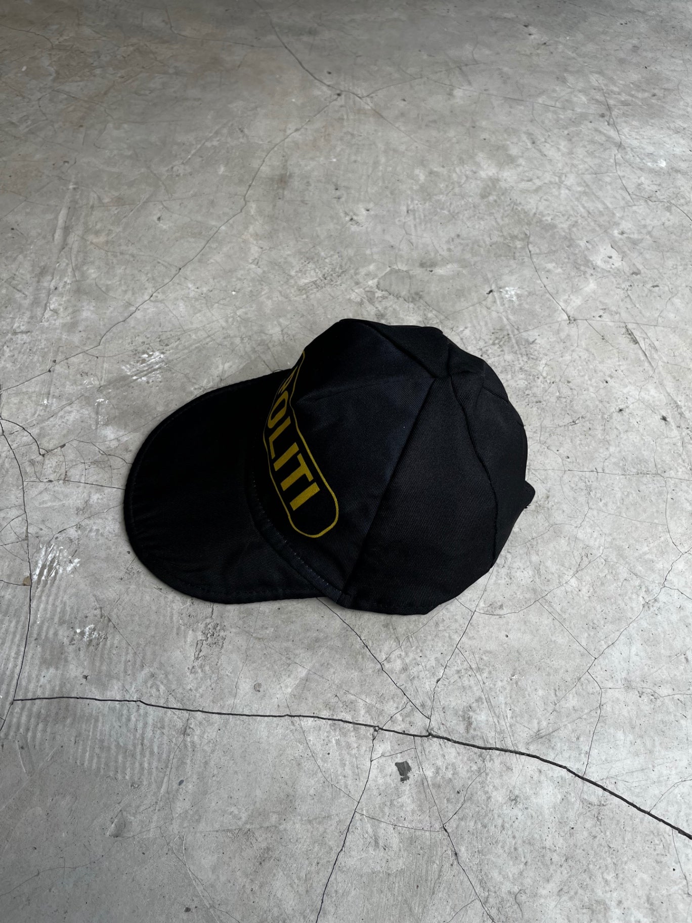 Politi Black Cap