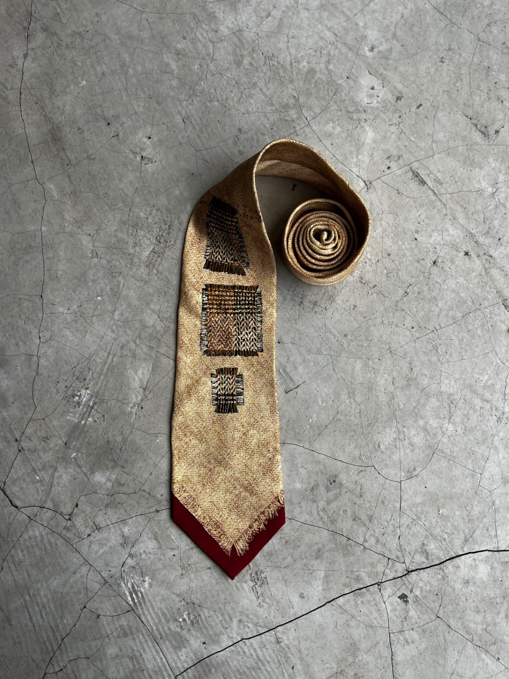 Yves Saint Laurent Beige Red Tip Tie