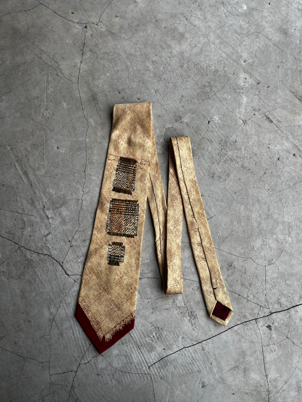 Yves Saint Laurent Beige Red Tip Tie