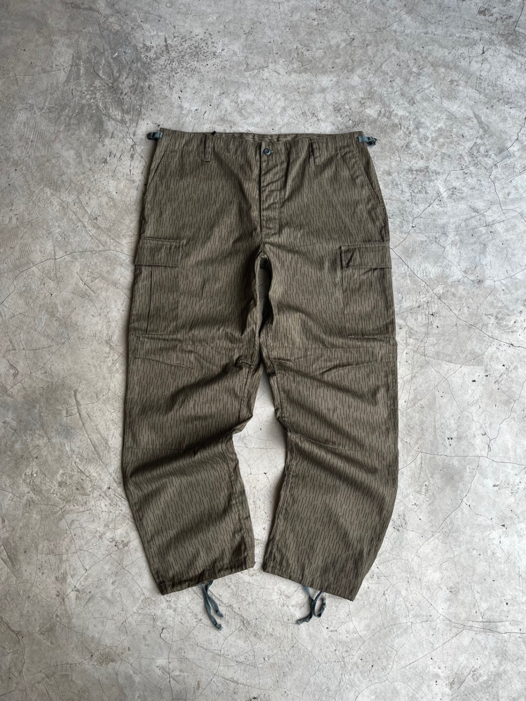 Vintage East Germany Army Raindrop Cargo Pants