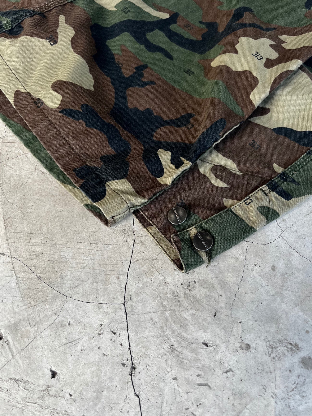Carhartt Camo Michigan Chore