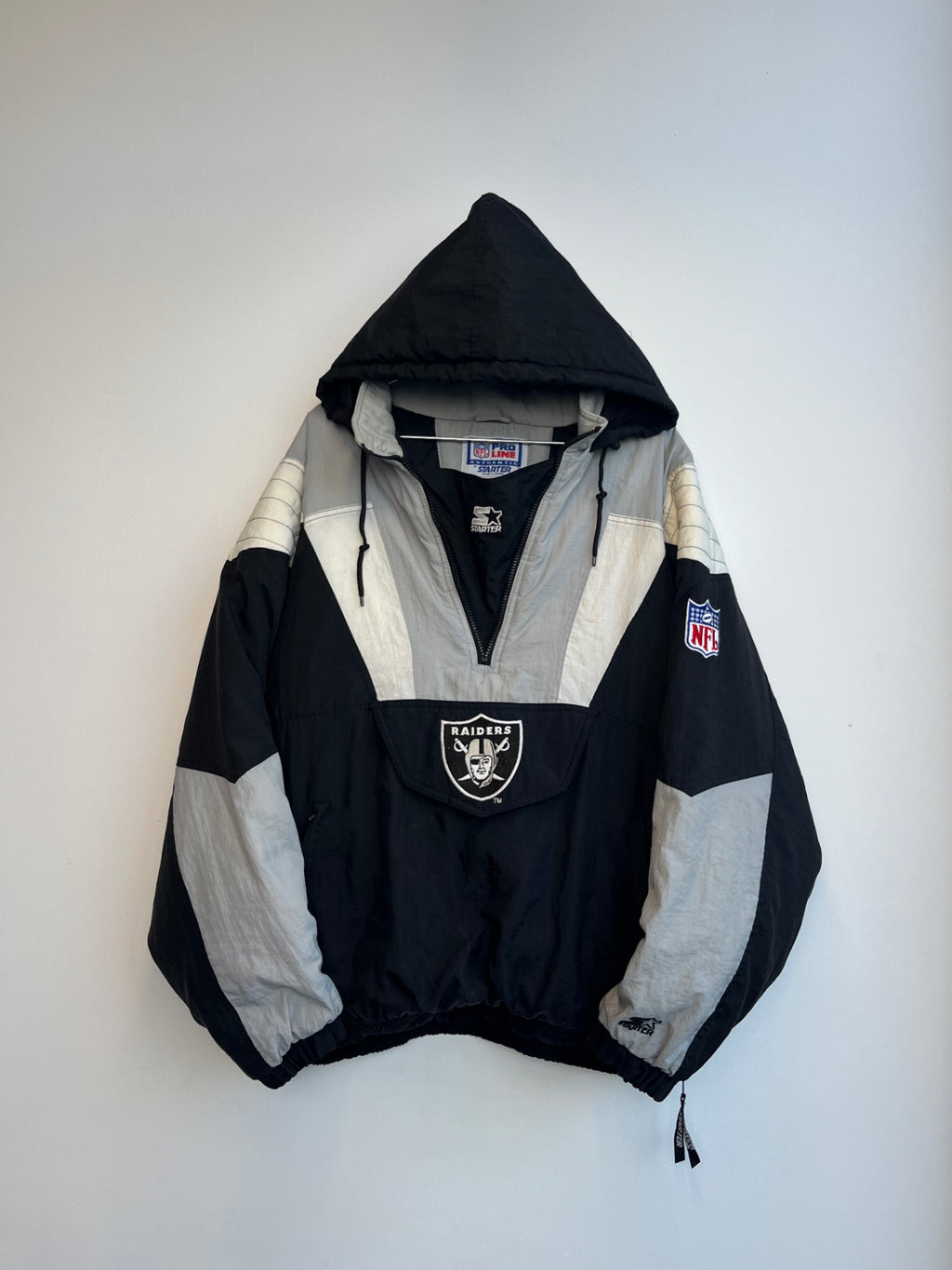Vintage 90s Starter Oaklan Raiders Jacket