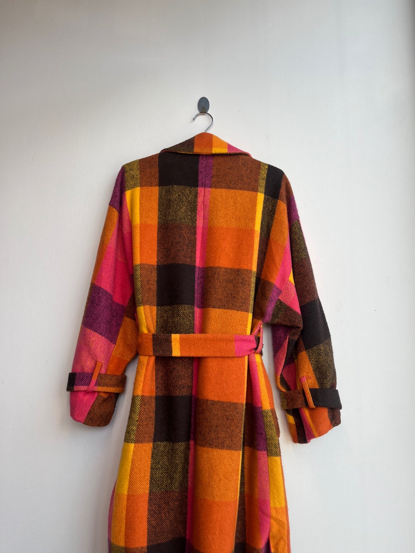 Tensione In Checkered Trench Coat