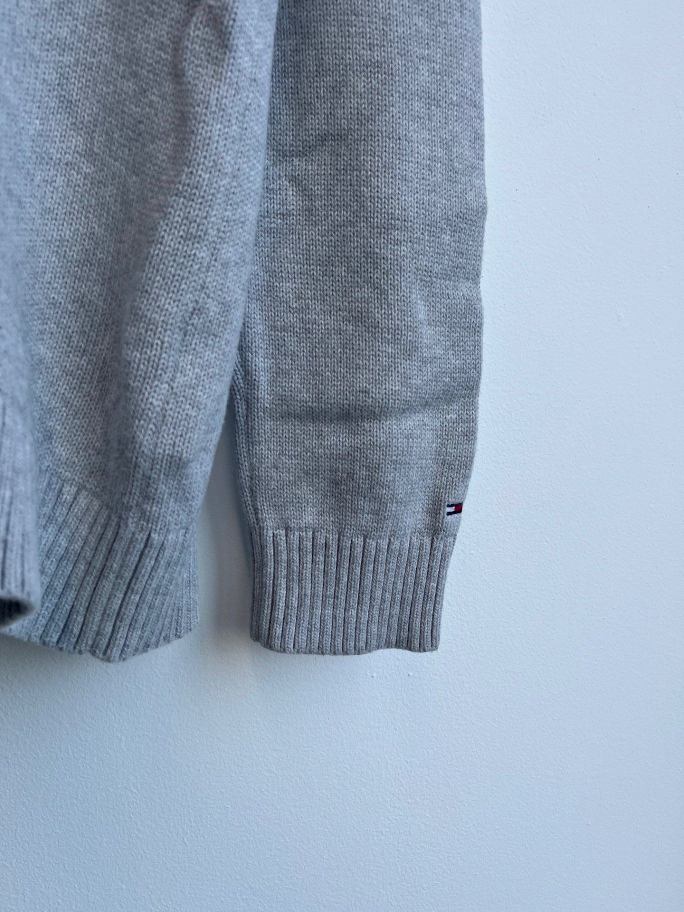 Tommy Hilfiger Grey Knit Crewneck