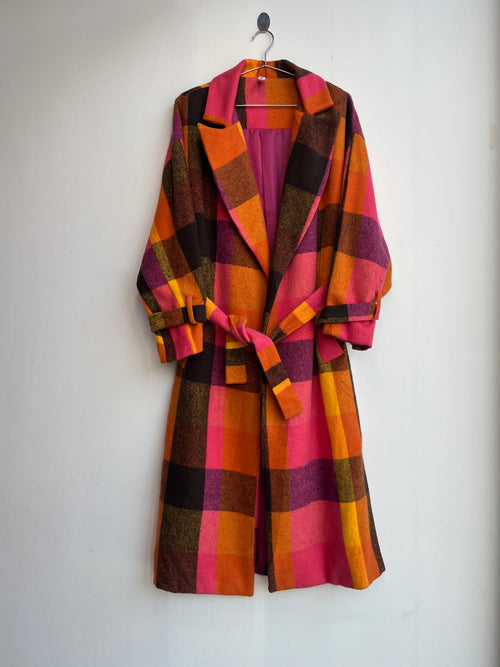 Tensione In Checkered Trench Coat