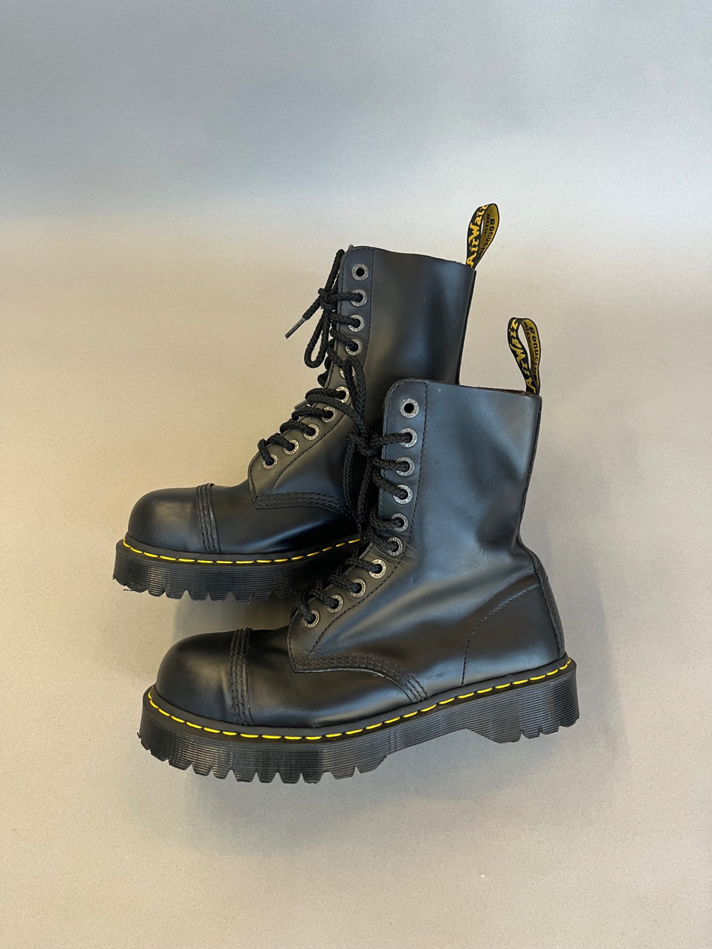 Dr Marten 10 Hole Steel Toe Booots