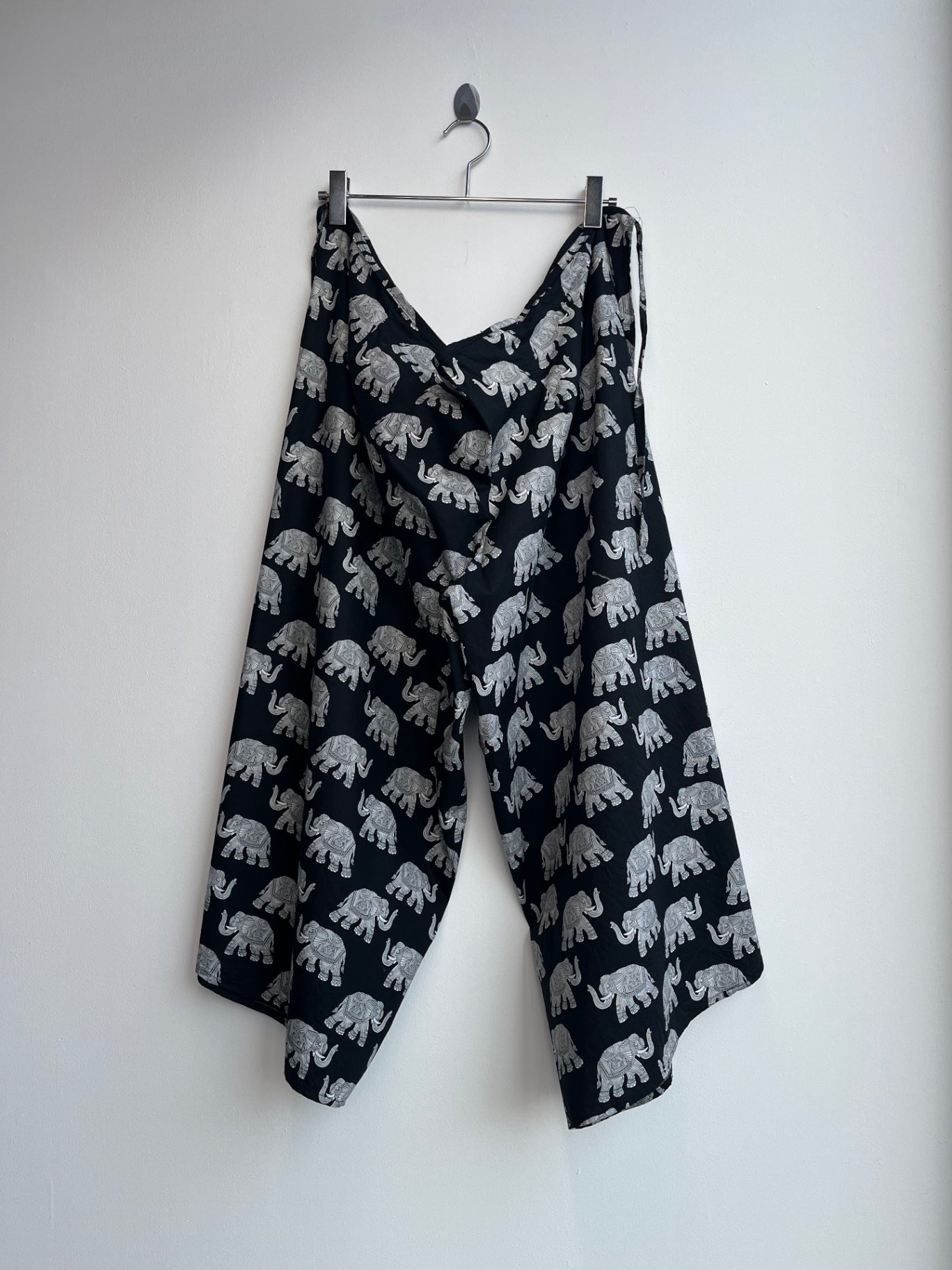 Elephant Print Tie Pants