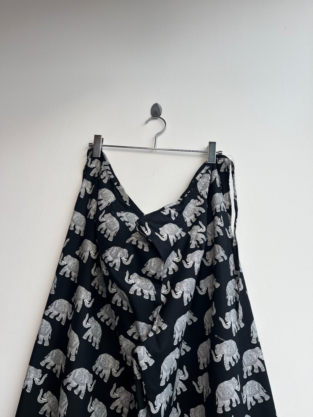 Elephant Print Tie Pants