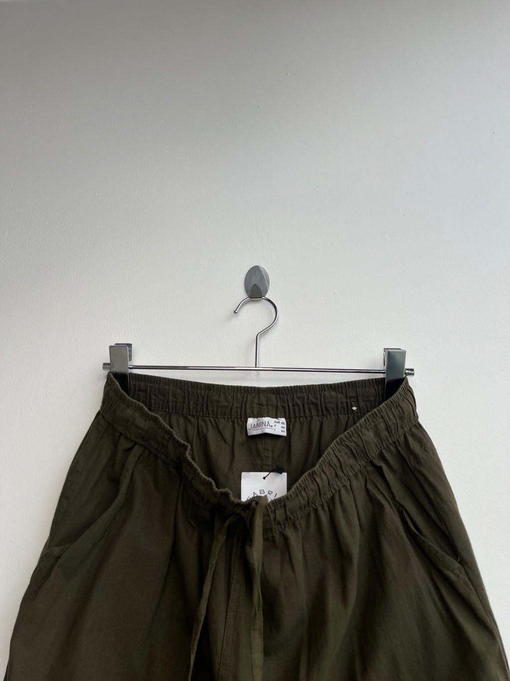 Janina Light Capri Pants
