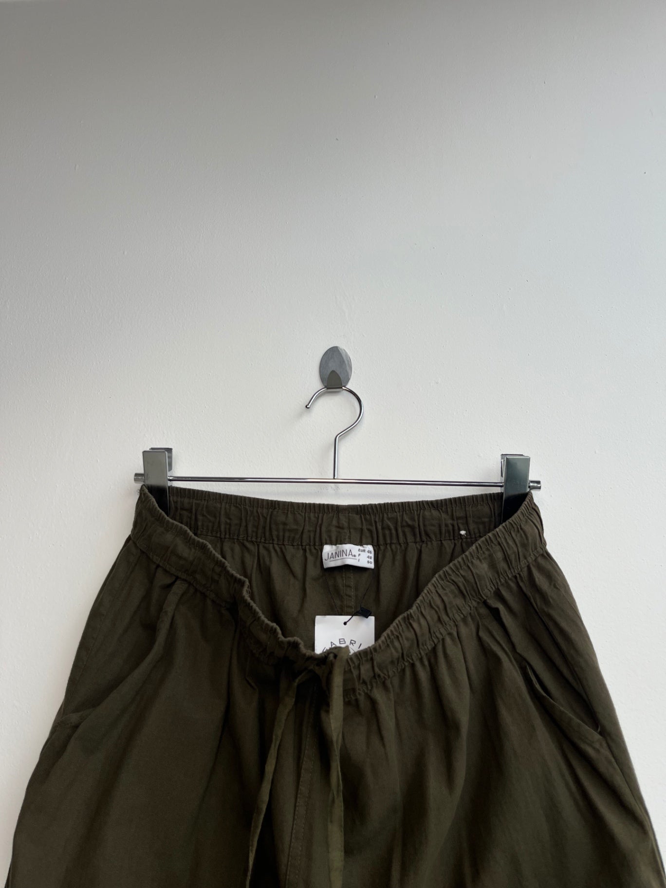 Janina Light Capri Pants