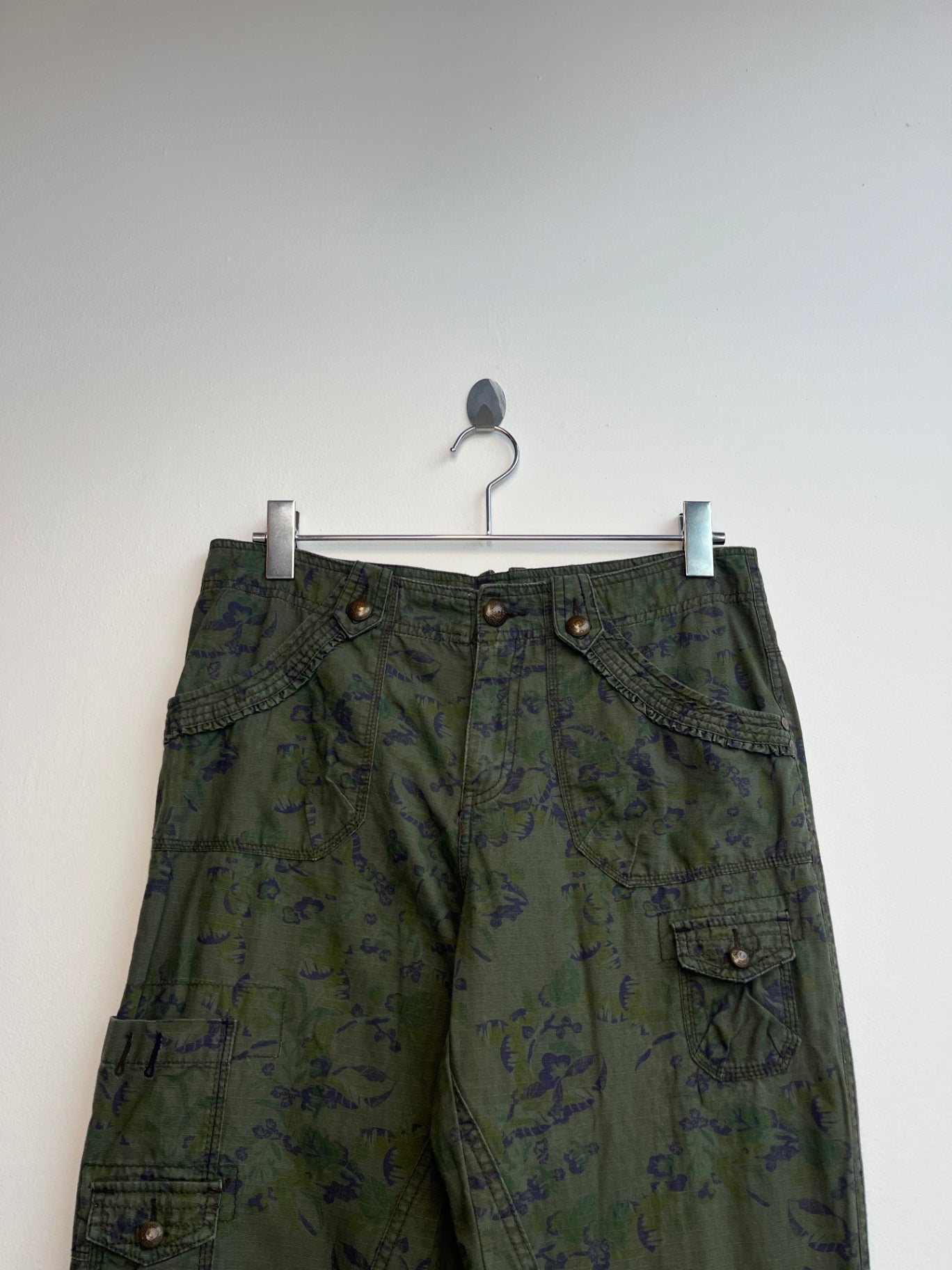 Etam Floral Cargo Pants