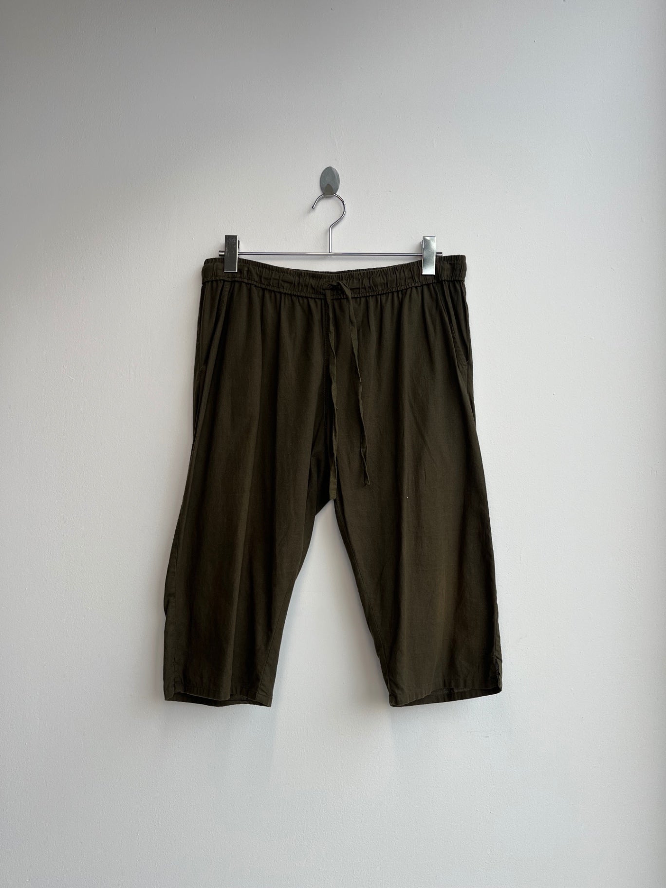 Janina Light Capri Pants