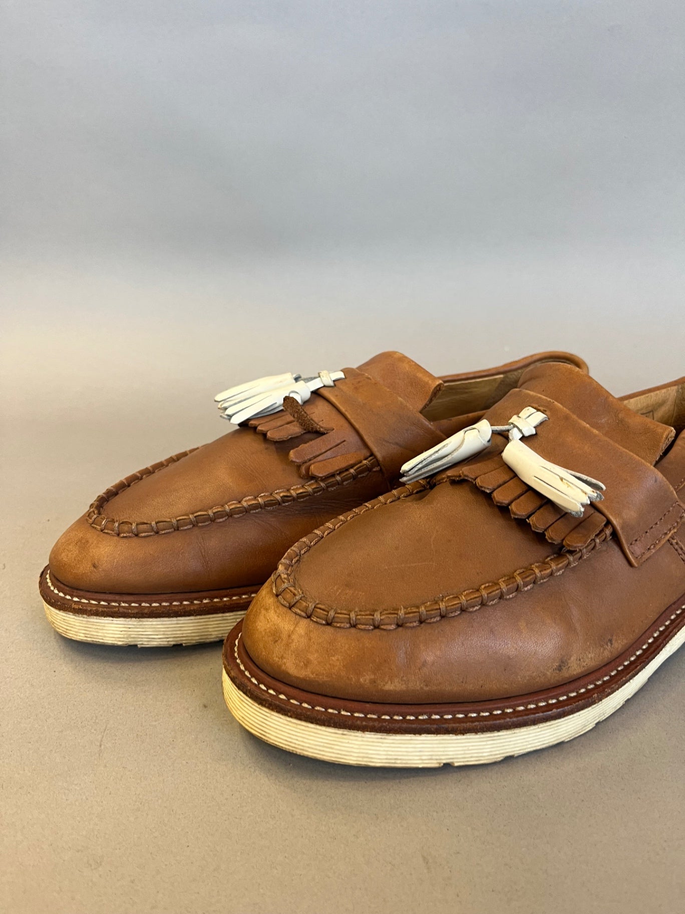 Tan Dr Marten Barrett