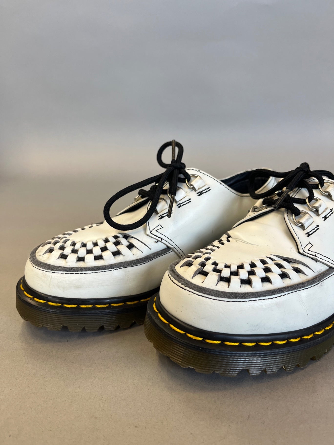 White Dr Martens Ramsey Leather Creepers