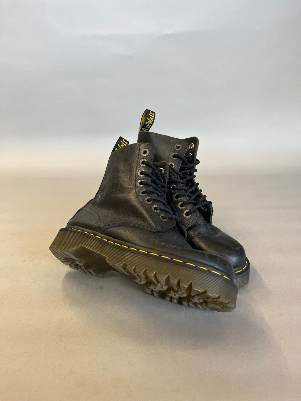Black Dr Martens 1460 Leather oots