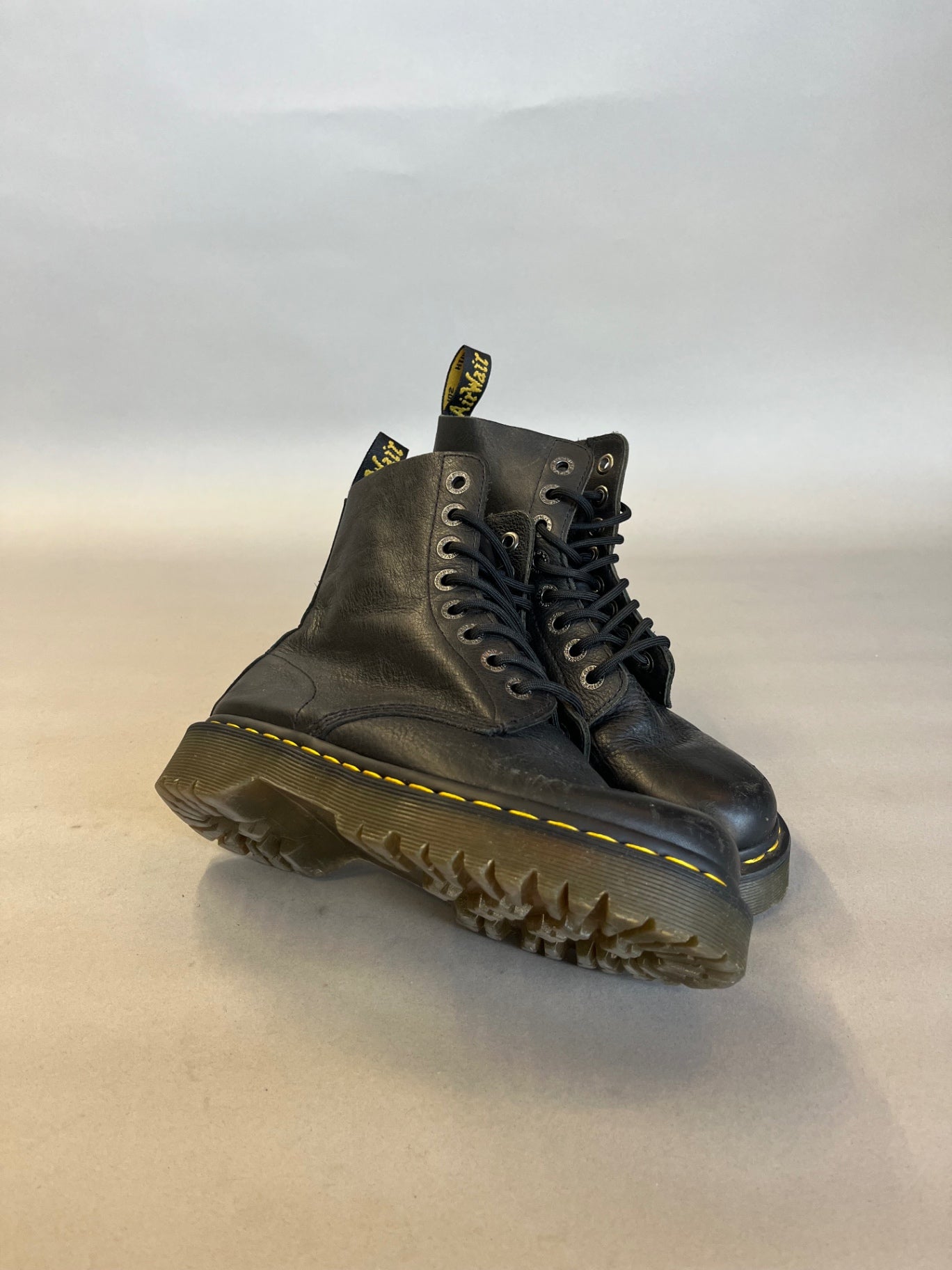 Black Dr Martens 1460 Leather oots