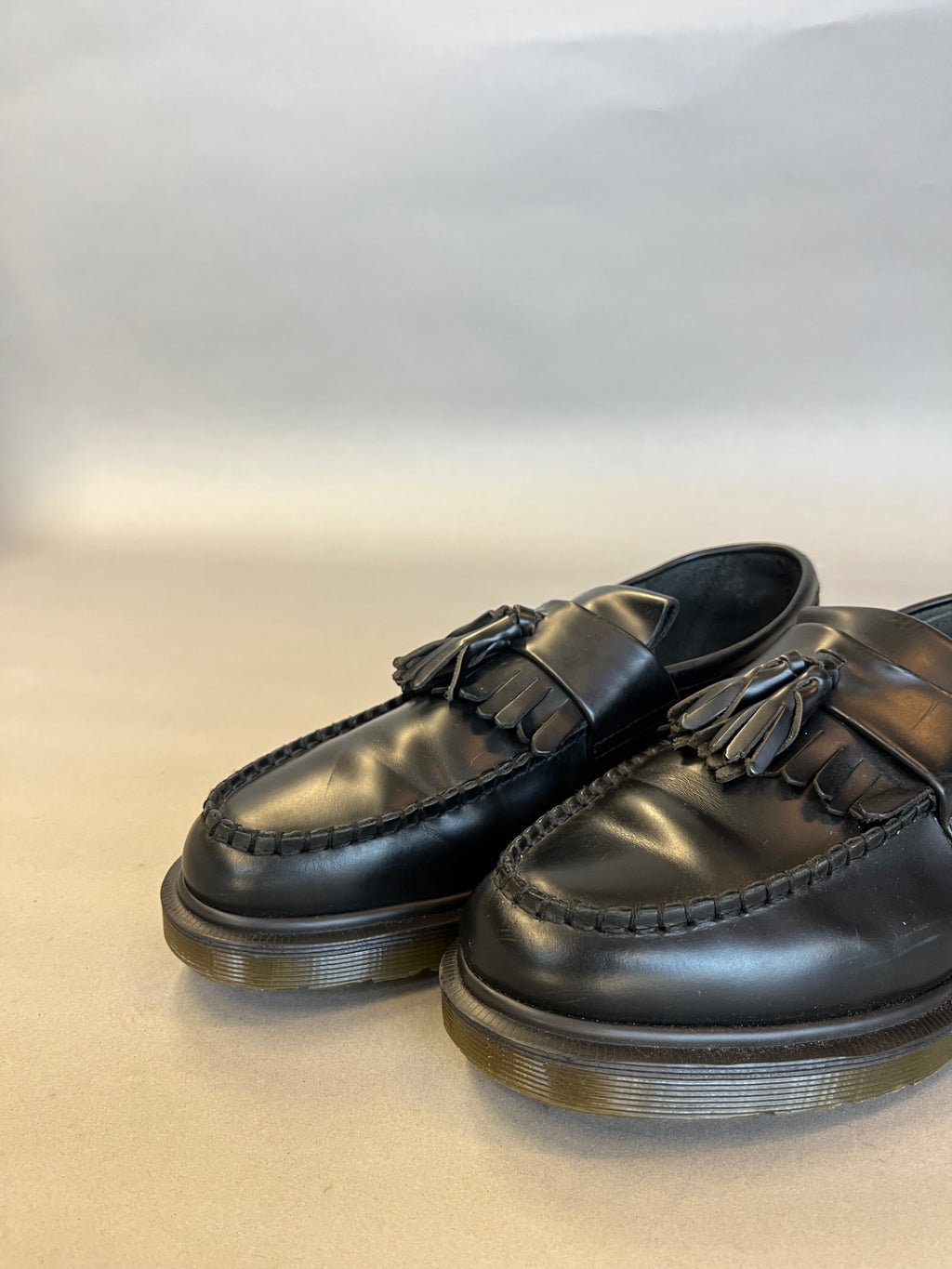 Black Dr Martens Adrian