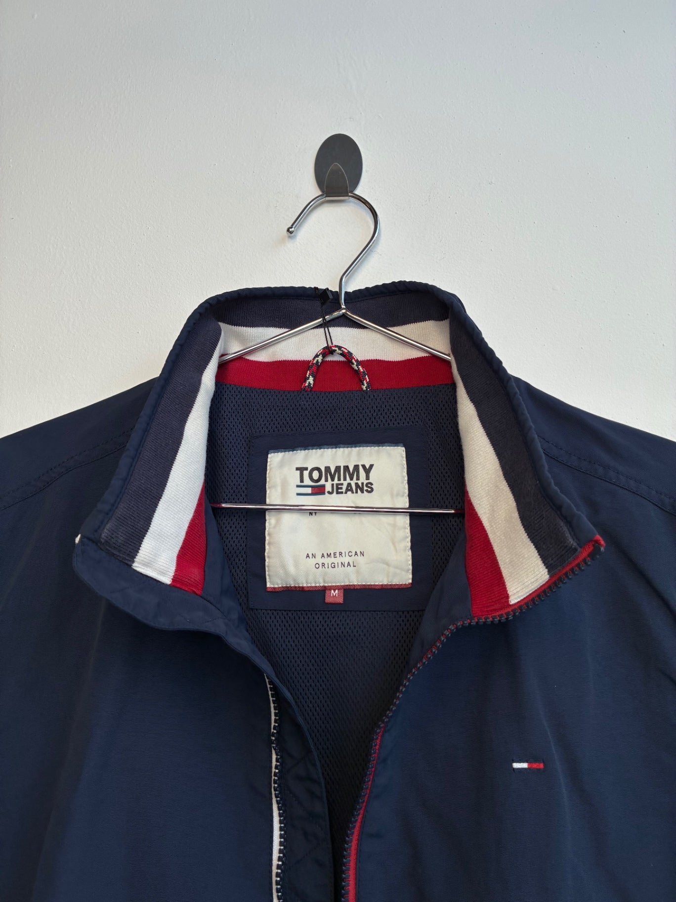 Tommy Jeans Essential Signature Bomber Jacket
