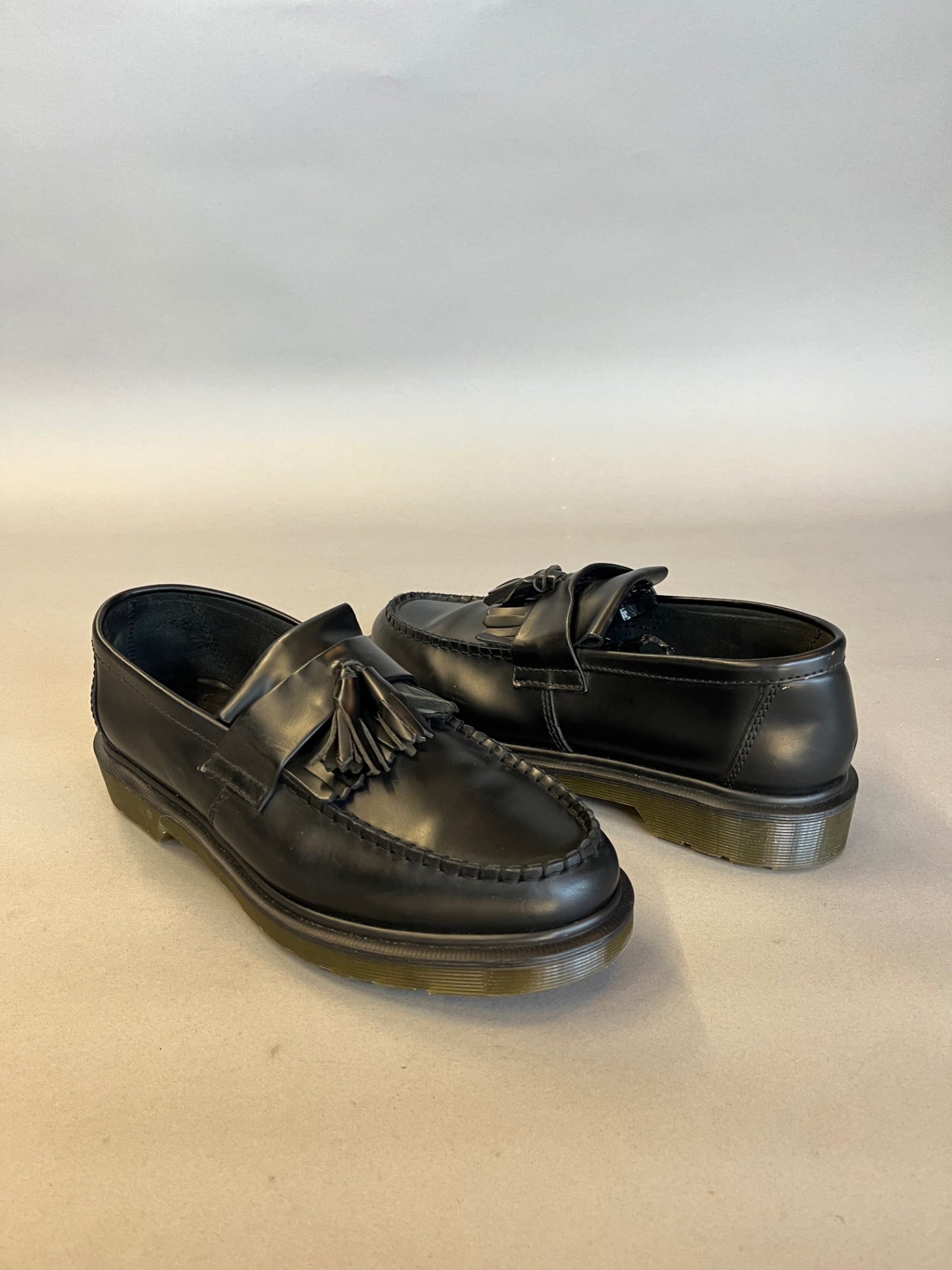 Black Dr Martens Adrian