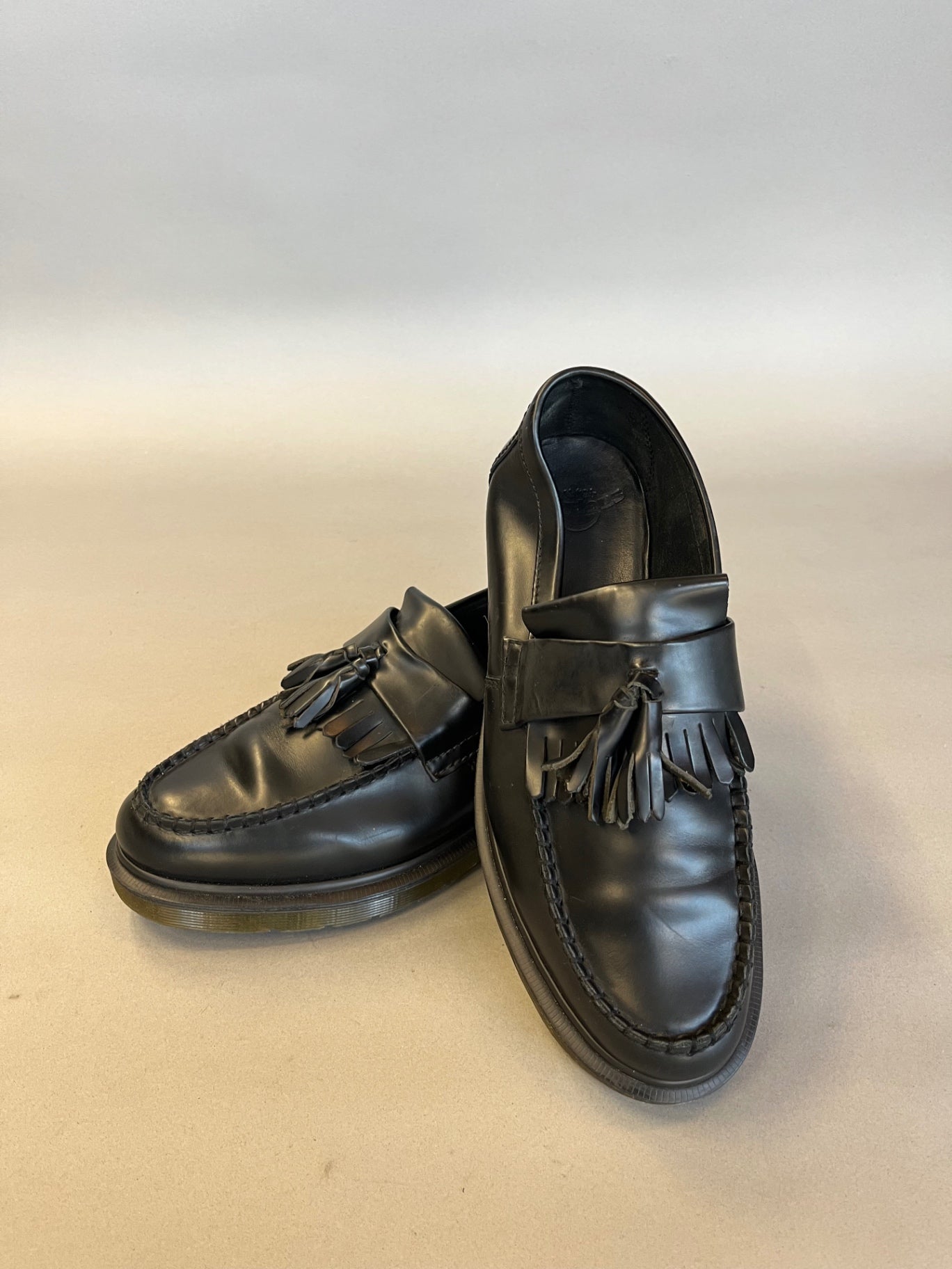 Black Dr Martens Adrian