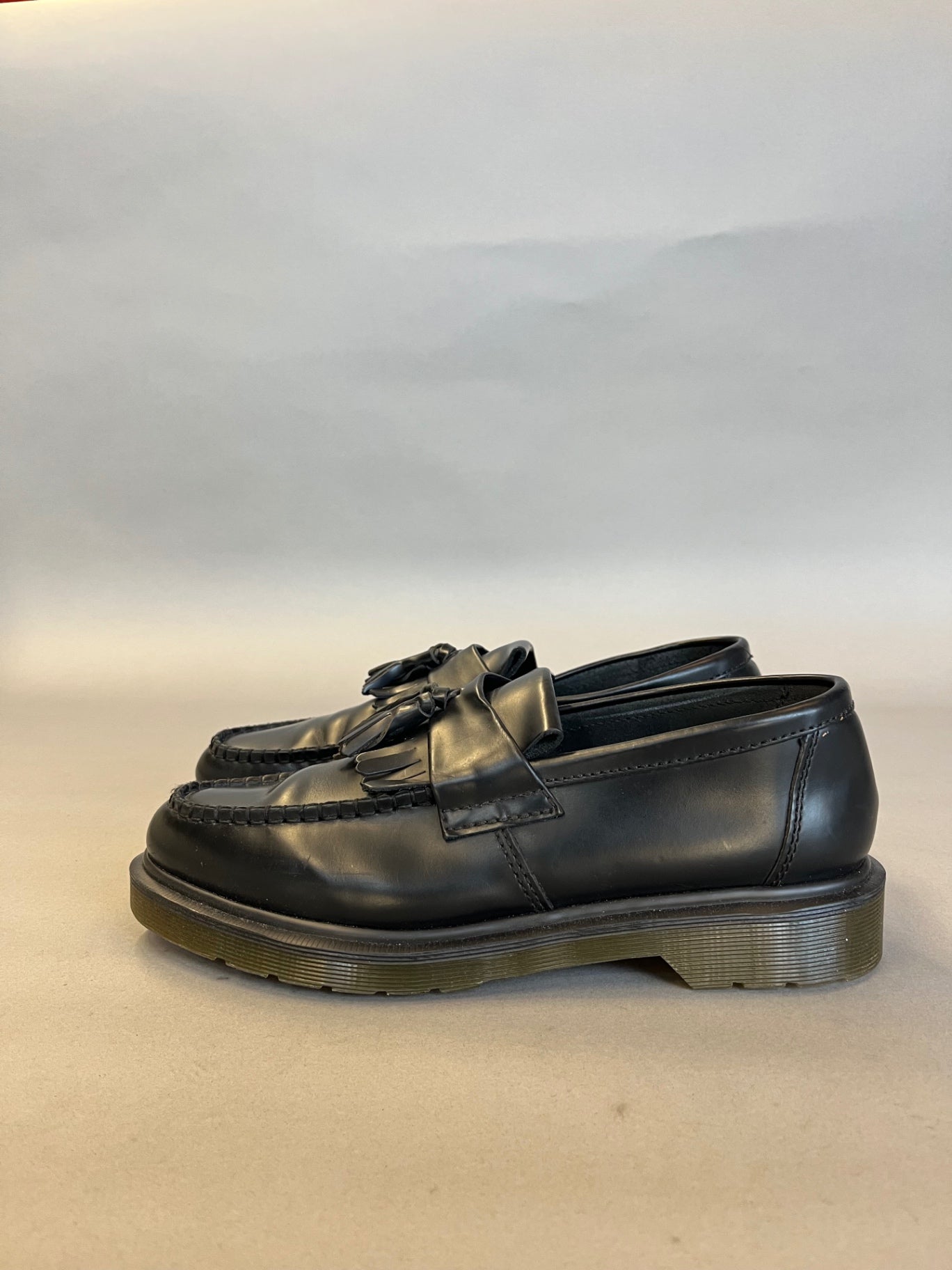 Black Dr Martens Adrian