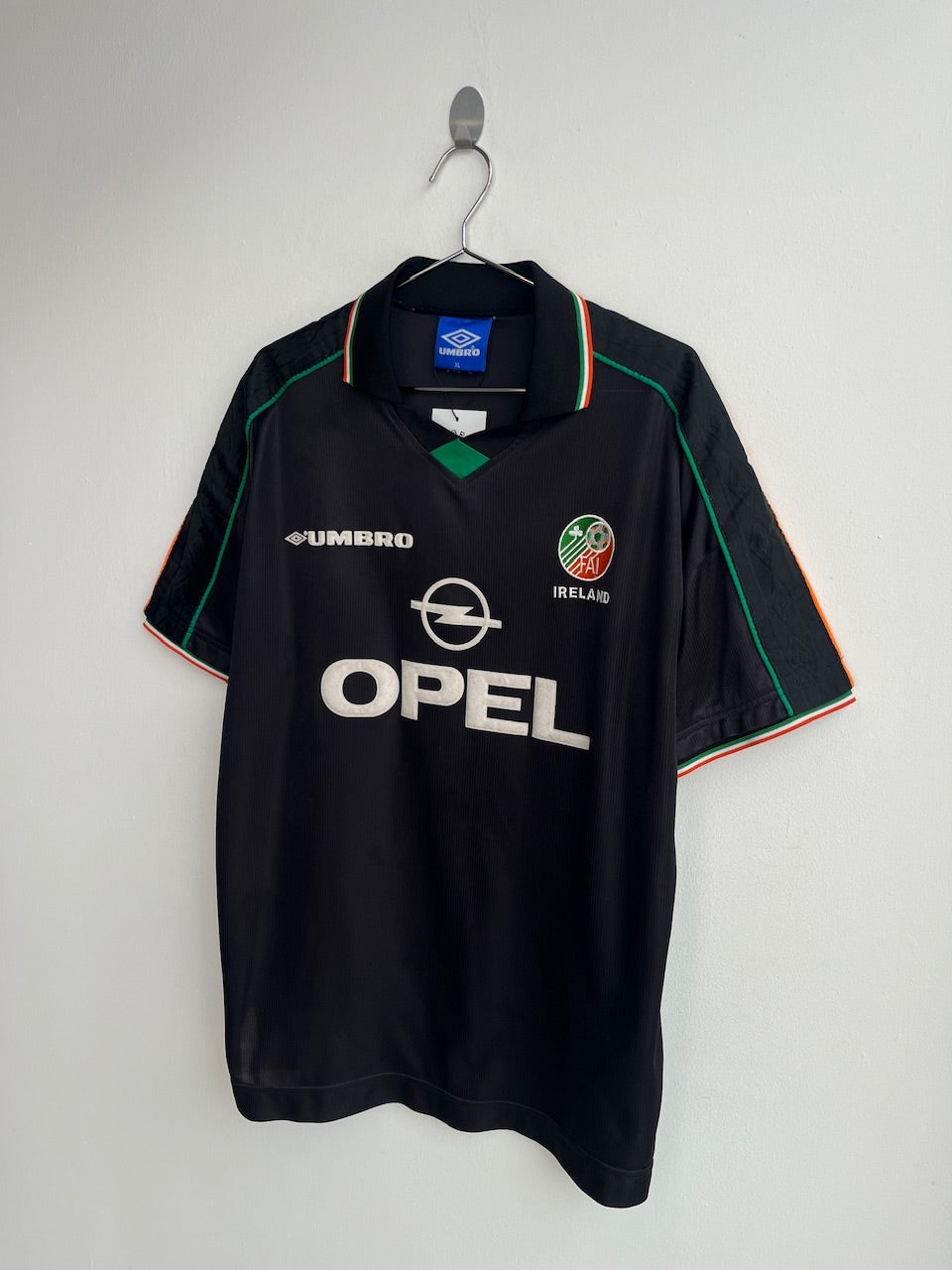 Umbro Republic of Ireland Away Shirt 98/99