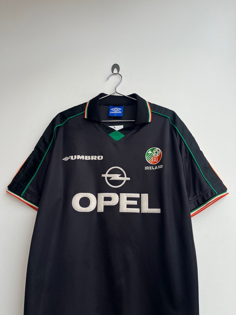 Umbro Republic of Ireland Away Shirt 98/99