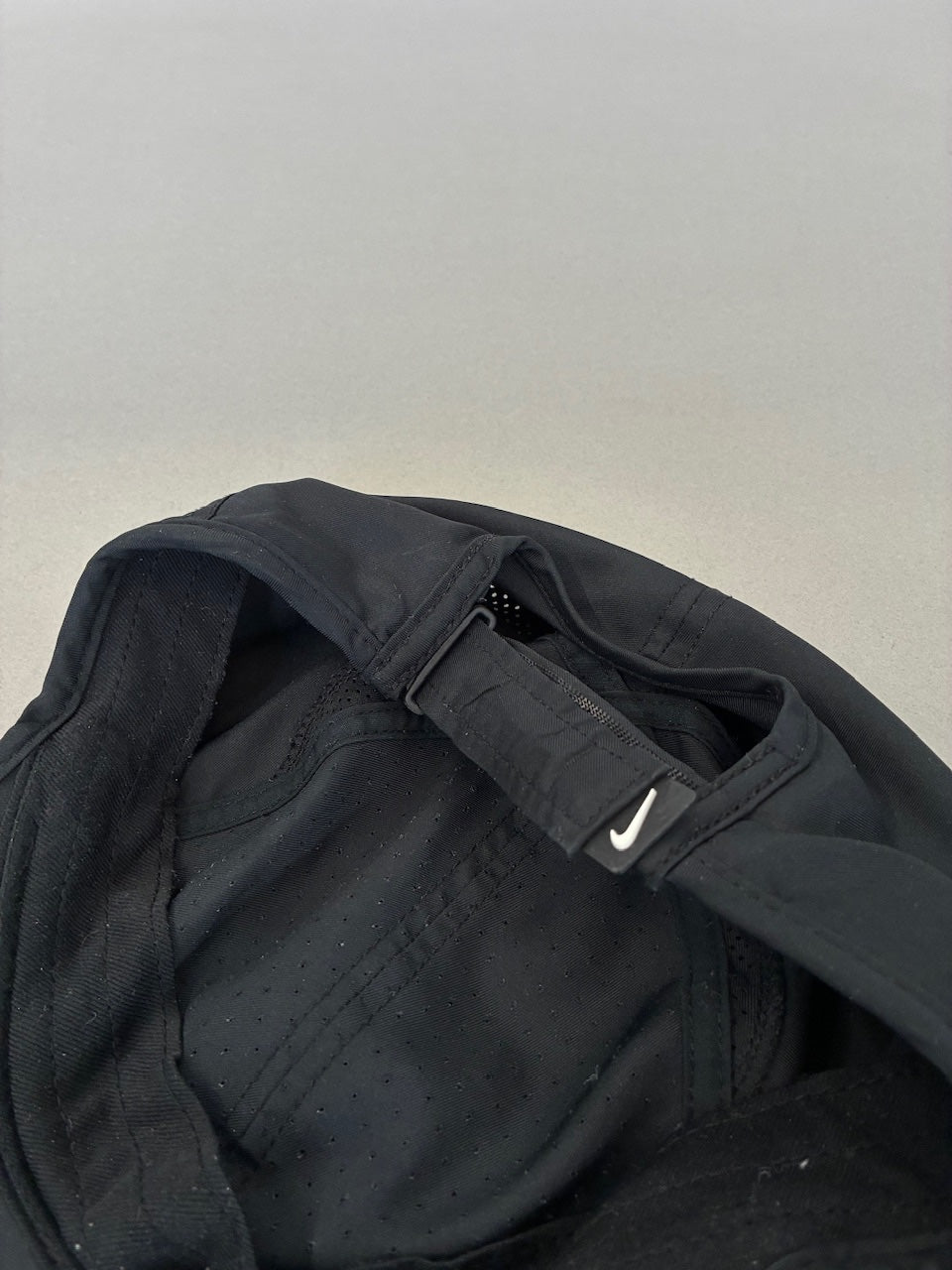 Nike Dri-Fit Featherlight Cap