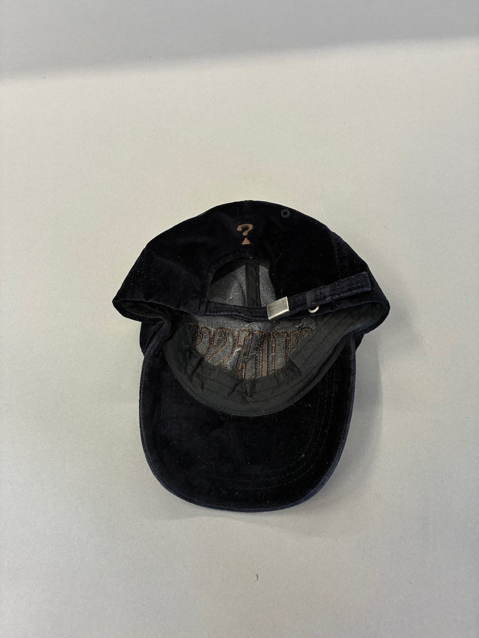 Guess Velvet Cap
