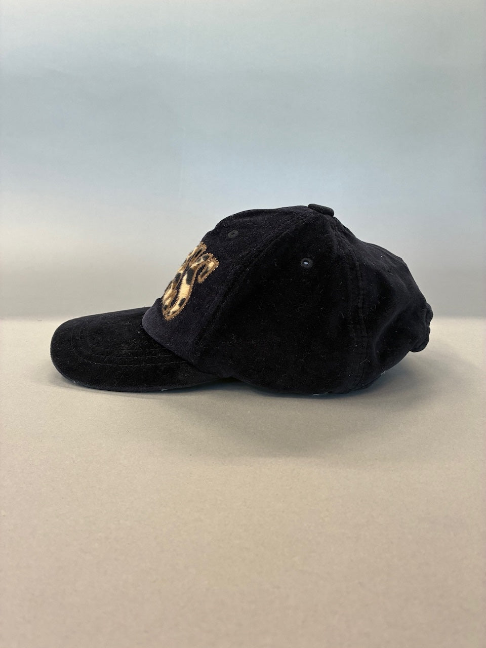 Guess Velvet Cap