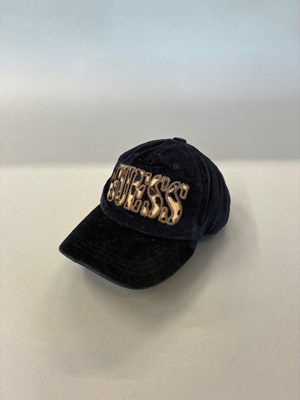Guess Velvet Cap