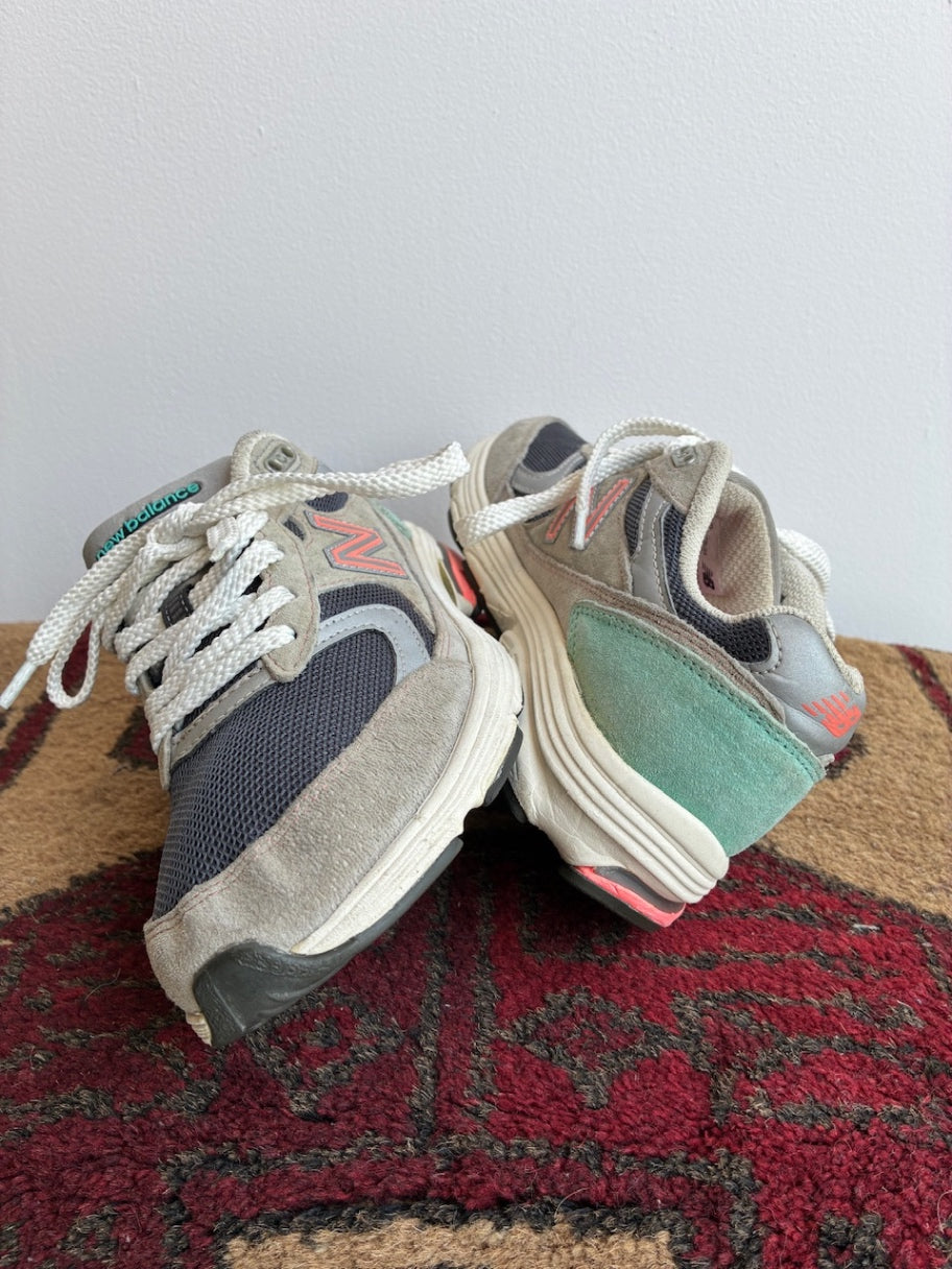New Balance 880 Series Low Top