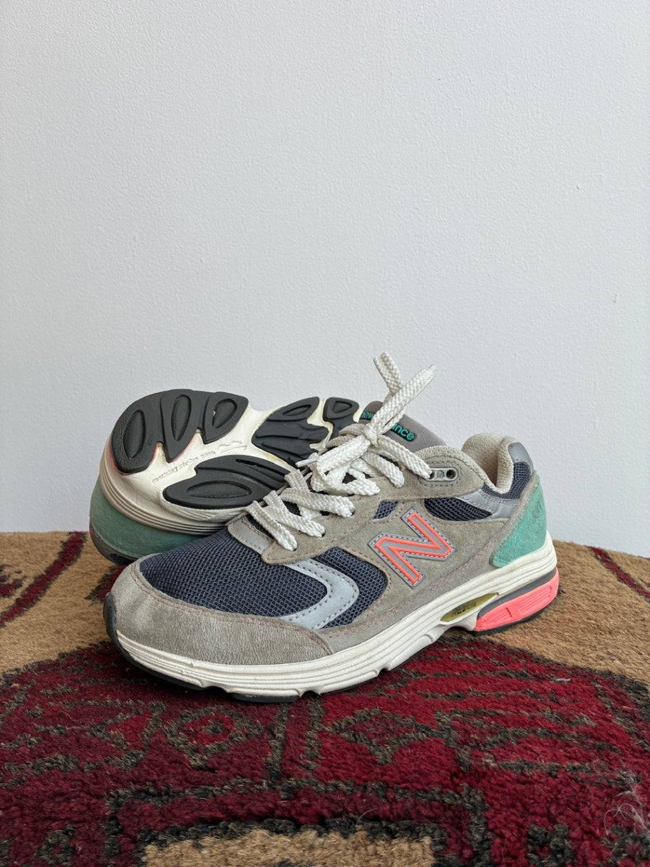 New Balance 880 Series Low Top